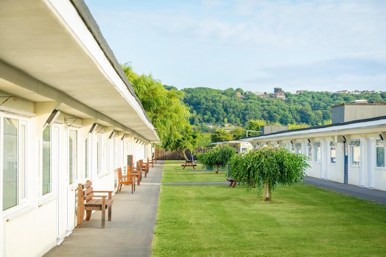 Sand Bay Holiday Village - Adults Only Weston-super-Mare Exteriér fotografie